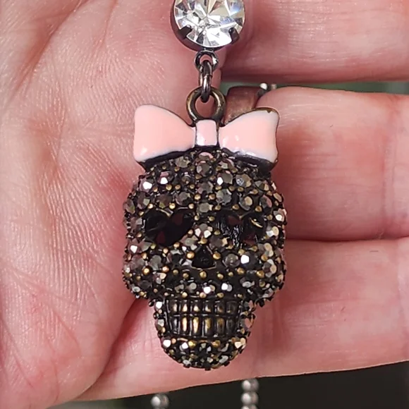 Necklace And Pendant Betsey Johnson Black Skull Rhinestone Bling with Pink Bow - Picture 3 of 8